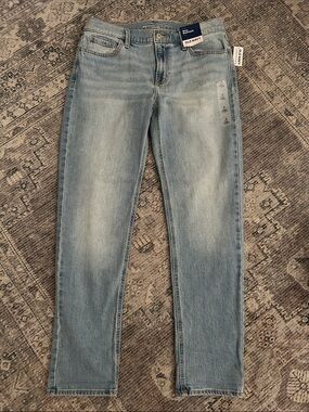 NWT Old Navy Mid Rise Wow Boyfriend Jeans Size 4